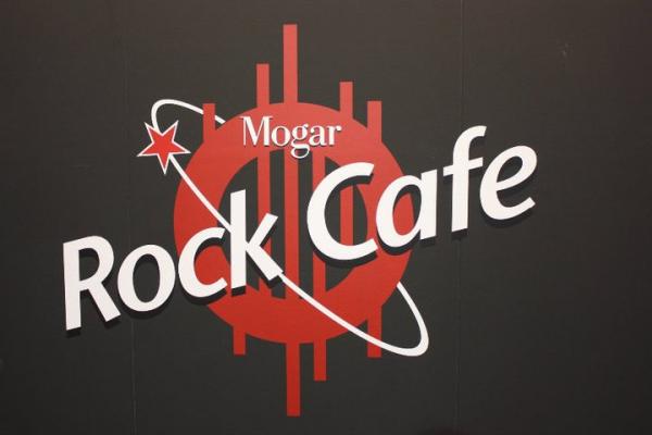 ROCK CAFE'